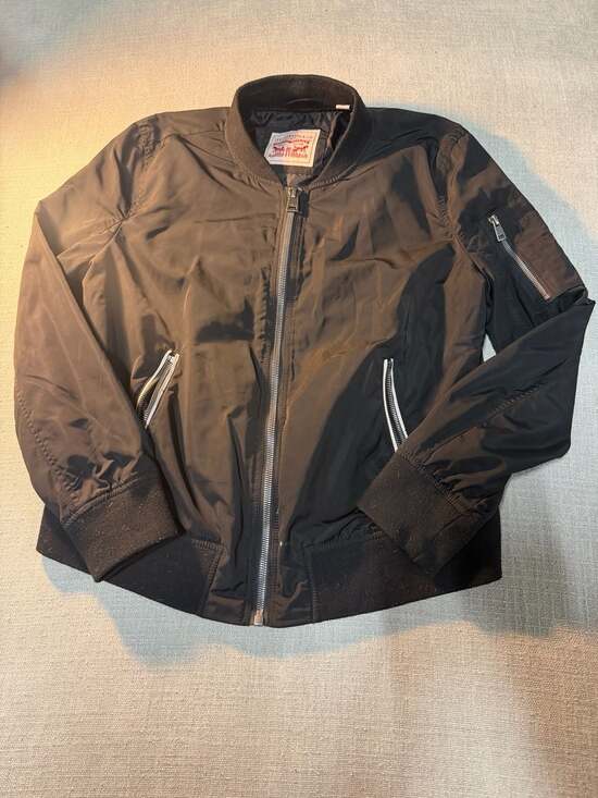 Levi's Jackets & Blazers - Levi's Women's Black Lightweight Zip-Detail Bomber Jacket Size XL